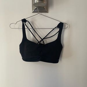 Lululemon Free to Be Bra Size 6